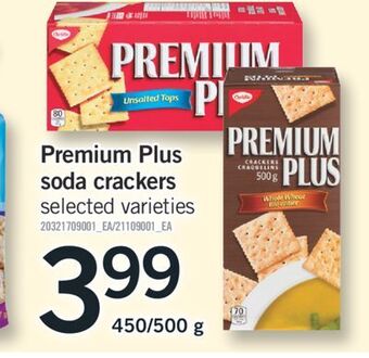 Fortinos Premium plus soda crackers, 450/500 g offer