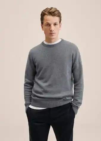 Recycled cashmere sweater