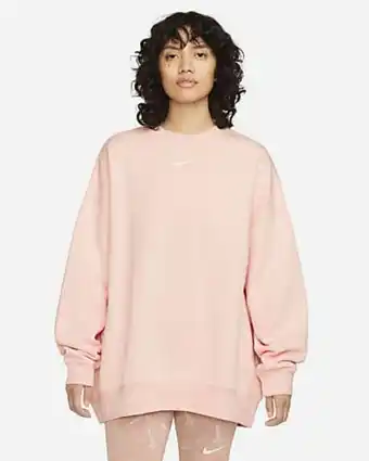 Nike sportswear collection essentials