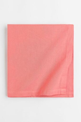 H&M Cotton tablecloth offer