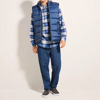 Giant Tiger Women's hooded puffer vest offer