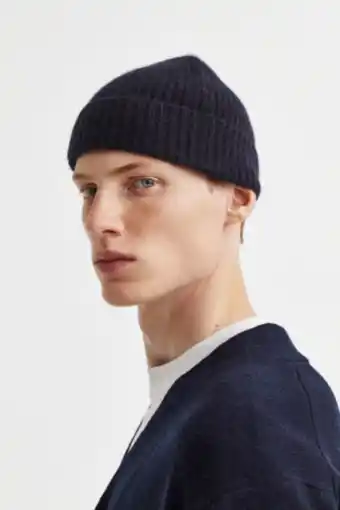 H&M Rib-knit cashmere hat offer