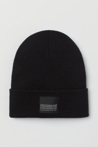 H&M Fine-knit hat offer