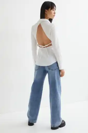 H&M Cut-out shirt offer