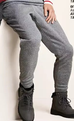 Giant Tiger Men's joggers offer