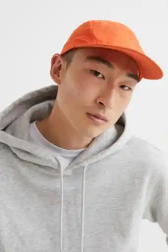 H&M Running cap offer