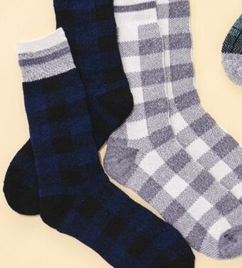 Giant Tiger Men's thermal socks offer