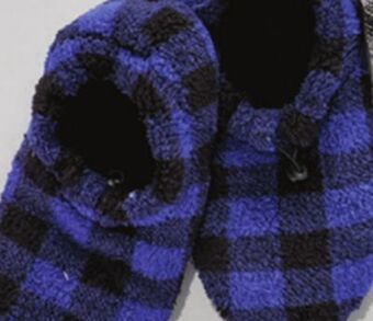 Giant Tiger Men's soft slippers offer