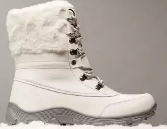 Giant Tiger Winter boots offer