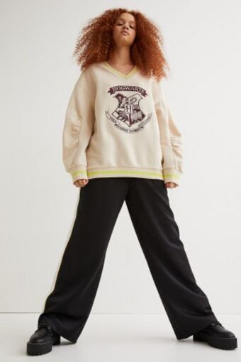 H&M Oversized sweatshirt offer