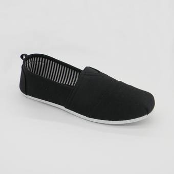 Giant Tiger Mystyle women's canvas espadrilles offer