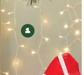 Loblaws Life at home™ 5 mm led outdoor curtain lights, 300 lights offer