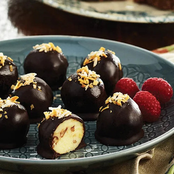 M & M Food Market Cheesecake bites offer