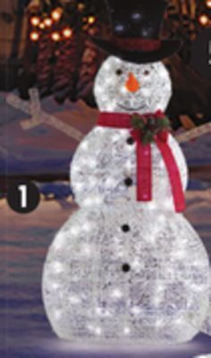 Canadian Tire Canvas 5' led arctic white snowman offer
