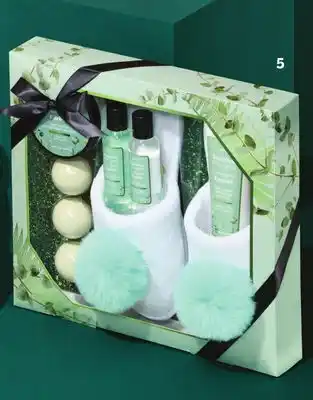 Shoppers Drug Mart Pure spa slipper gift set - eucalyptus offer