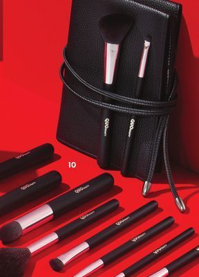 Shoppers Drug Mart Quo beauty must have brush set offer