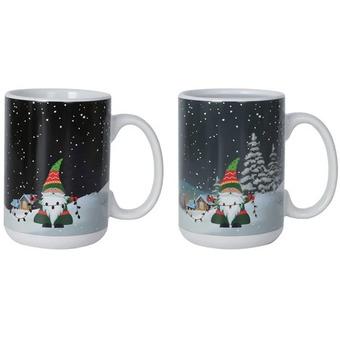 Walmart Colour-changing holiday mugs offer