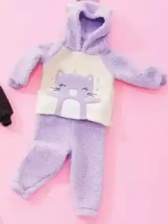 Giant Tiger Infant sherpa set offer