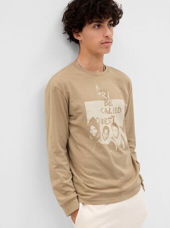 Teen band graphic t-shirt
