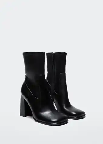 Squared toe leather ankle boots