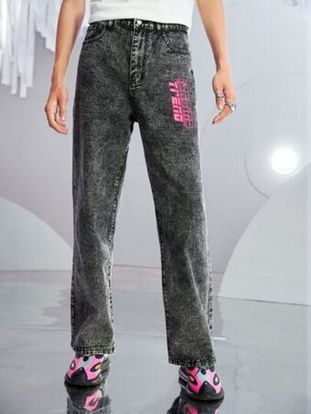 SheIn Shein men letter graphic straight leg jeans offer