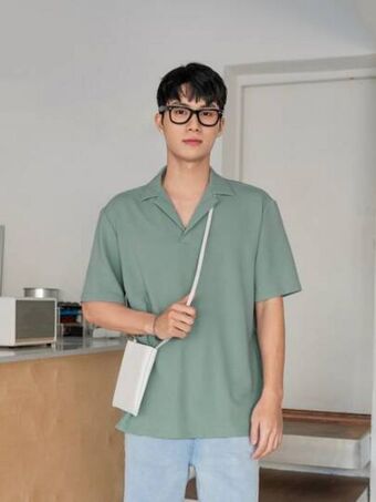 SheIn Shein men solid lapel collar polo shirt offer