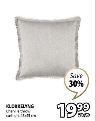 JYSK Klokkelyng chenille throw cushion offer