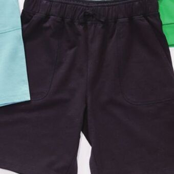 Giant Tiger Boys shorts offer