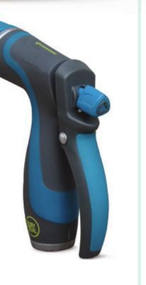 Canadian Tire Yardworks dry seal zinc pistol adjustable nozzle offer