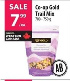 Co-op Gold Trail Mix 700-750 g offer