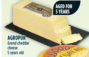 Marché Adonis Agropur grand cheddar cheese offer