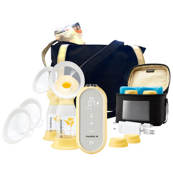 Best Buy Medela freestyle flex double electric breast pump with cooler & carry bag offer