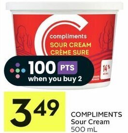 IGA COMPLIMENTS Sour Cream 500 mL offer