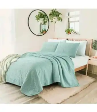Beddington's Lauren taylor marina stonewashed quilt set offer