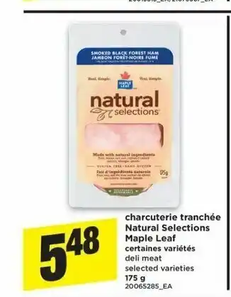 Maxi Charcuterie Tranchée Natural Selections Maple Leaf offer