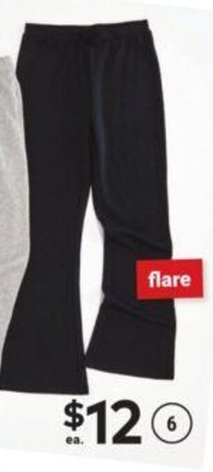 Giant Tiger Girls fleece joggers offer