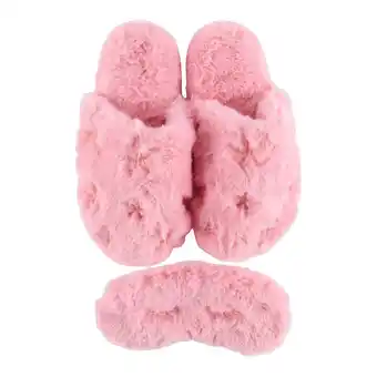 Giant Tiger Carisma women's slippers and mask set, 2-pieces offer