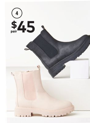 Giant Tiger Fashion hikers offer