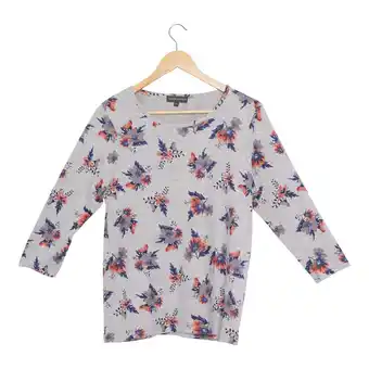 Giant Tiger Classic editions women's spring view 3/4 sleeve print top, grey offer