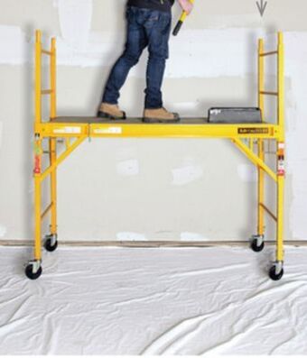Home Hardware Maxi square scaffold offer