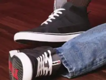 Walmart Men's airwalk skate shoes offer