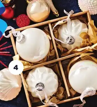 Maxi Ornements rétro en verre argenté life at home offer