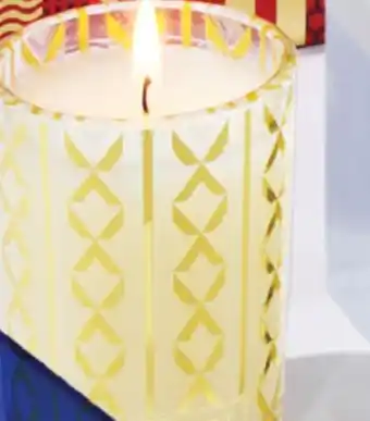 Shoppers Drug Mart Nest new york holiday classic candle offer