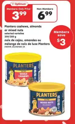 Valu-mart Noix de cajou, amandes ou mélange de noix de luxe planters 200/250 g offer