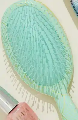 Chatters Salon Framar detangle brushes offer