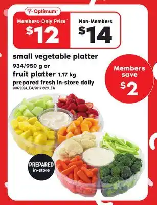 Independent Grocer Small vegetable platter, 934/950 g or fruit platter, 1.17 kg offer