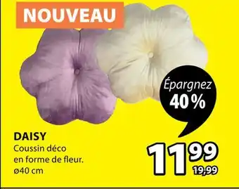 JYSK Coussin déco en forme de fleur daisy offer