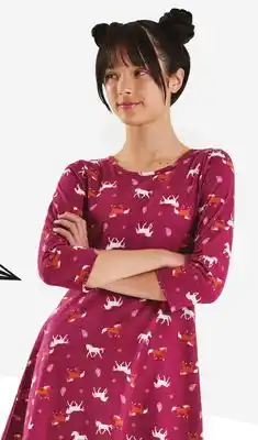 Giant Tiger girls 3/4 sleeve knit dress offer