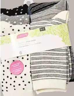 Giant Tiger Women's crew socks offer