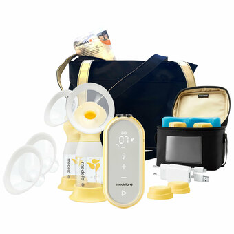 Best Buy Medela Freestyle Flex Double Electric Breast Pump with Cooler & Carry Bag offer